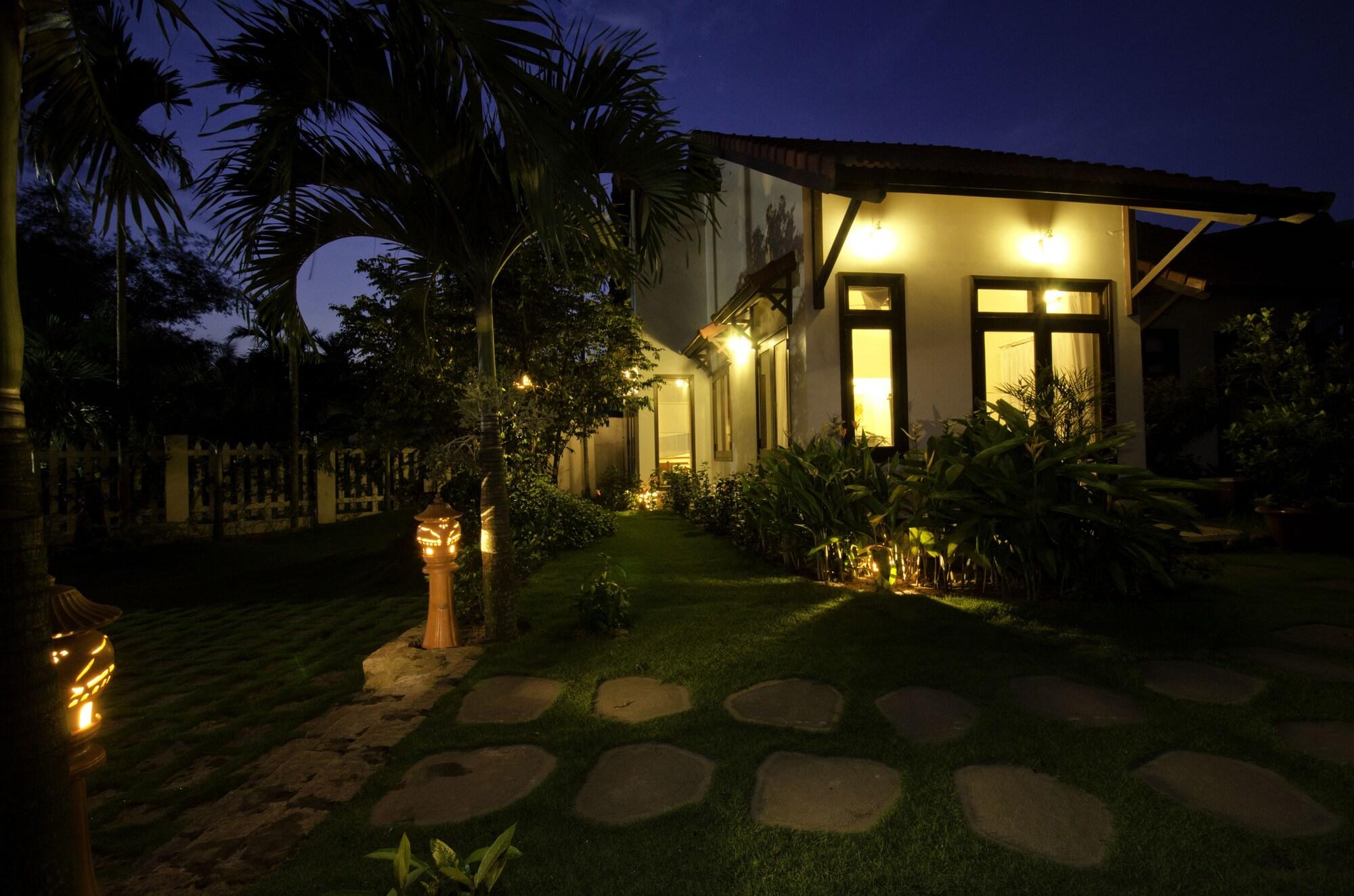 Van Lan Riviera Villas Хой Ан Екстериор снимка